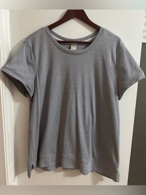 Old Navy Active Women's Light Gray Short-Sleeve Pullover Sweater Tee